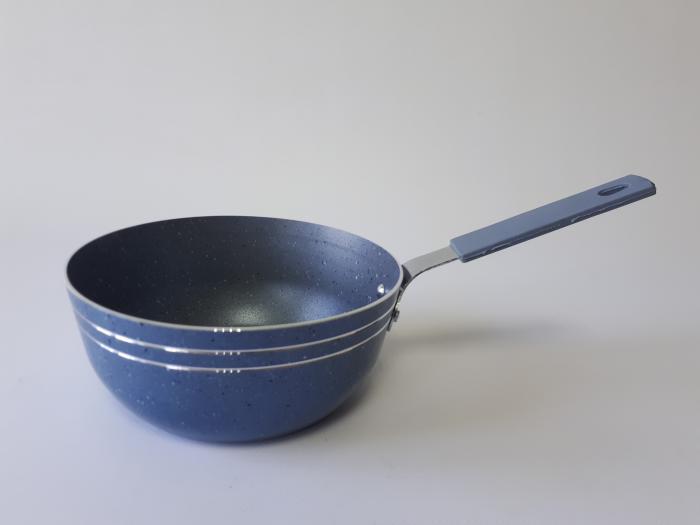 Ківш тефлоновий із силіконовою ручкою d 15,5 cm, L 28 cm, h 6,5 cm.