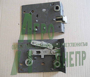 Замок дверей правих трактора ЮМЗ 45-6709010 А1 СБ