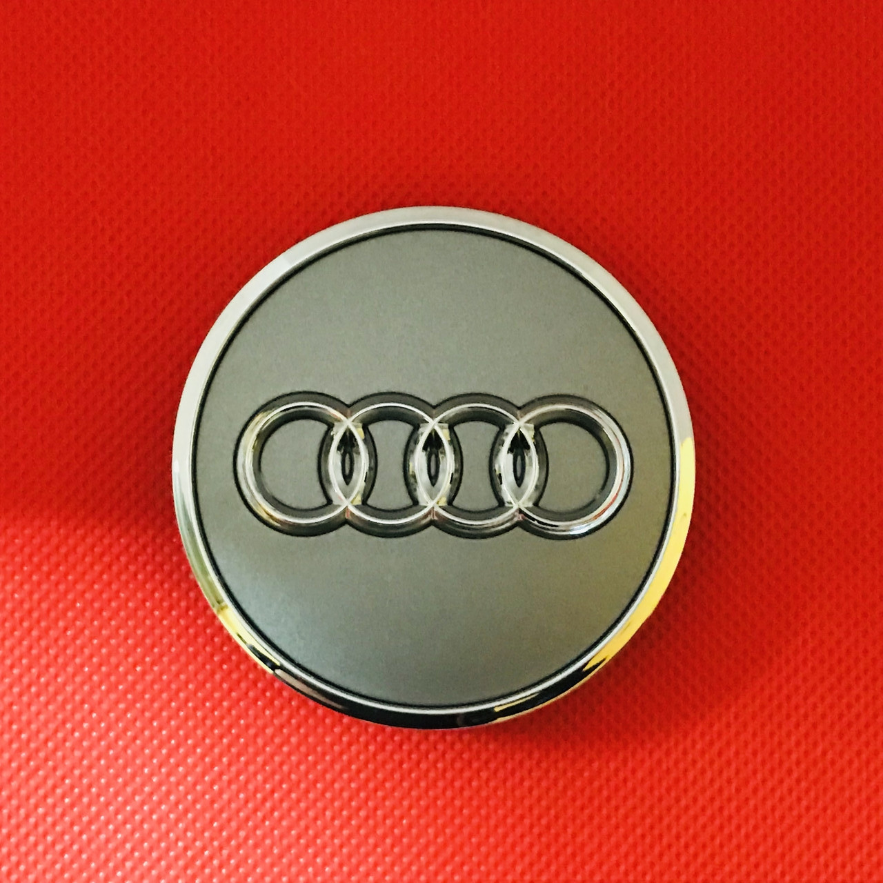 Ковпачки заглушки на литі диски в диски Audi (62/58) 8W0 601 170, 4T0 601 170