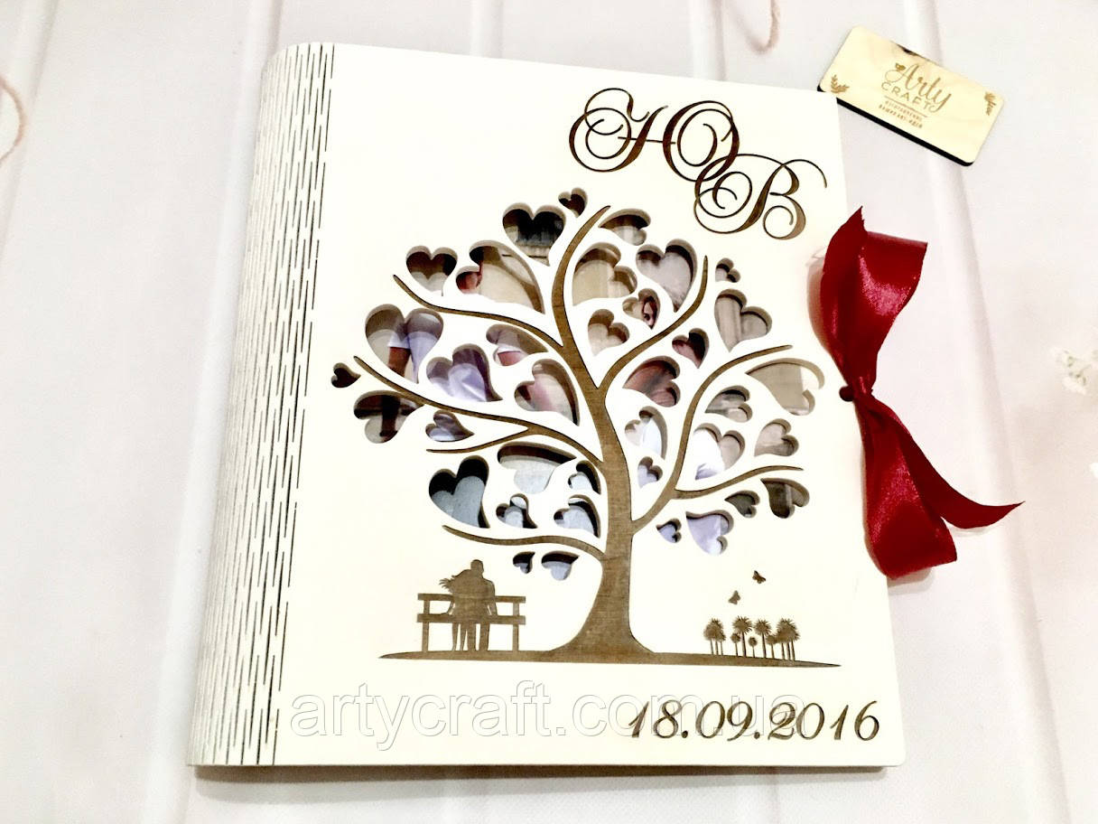 Белый фотоальбом из дерева с персональной гравировкой: продажа, цена в ...