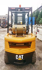 Газовий навантажувач 3 тонни Caterpillar GP30N2 б/у, фото 3