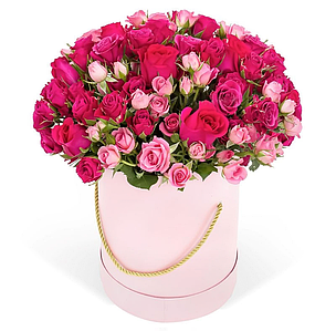 Коробка з квітами (троянда кущова) з доставкою по Харкові