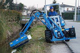 Бічна косарка Multione на міні-навантажувач