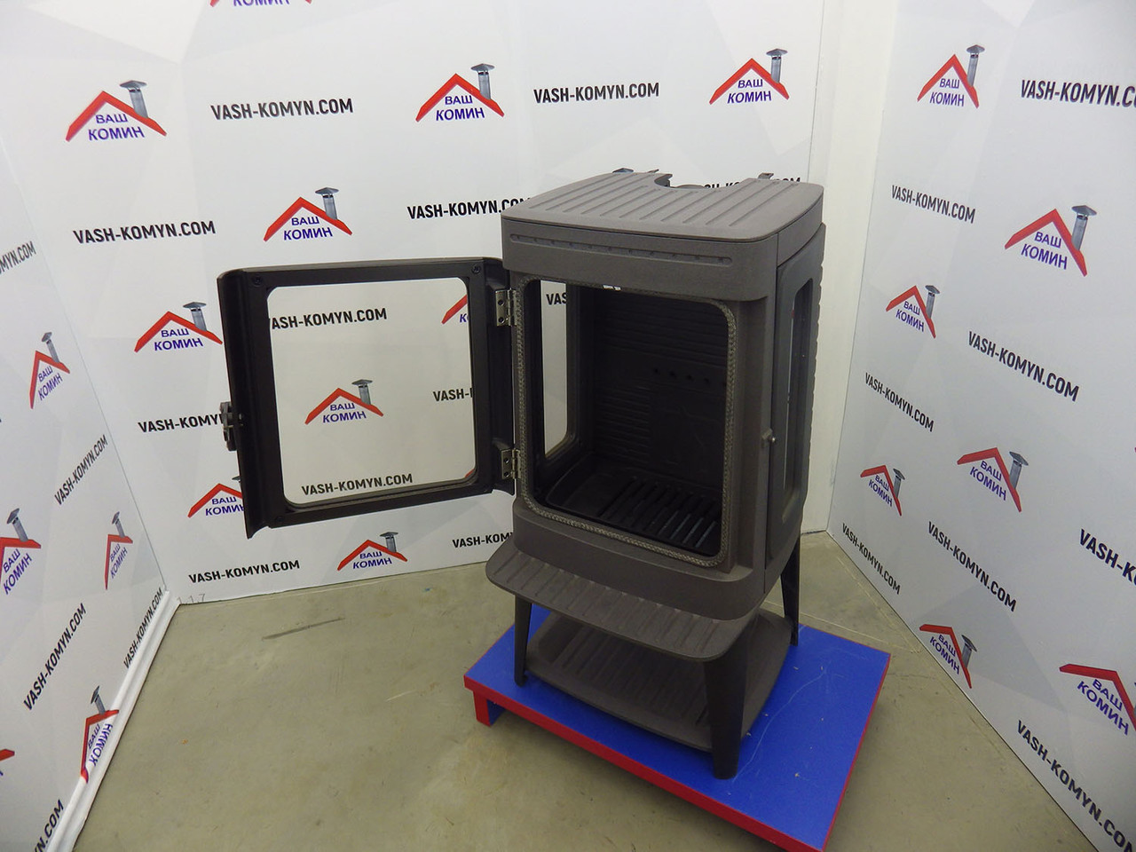 Чавунна піч-камін зі склом з боків Plamen Authentic 35 11 кВт, фото 1