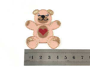 Нашивка ведмедик із серцем 45х52 мм, фото 2