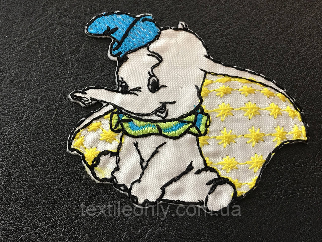 Нашивка слоненя Дамбо 64х53 мм