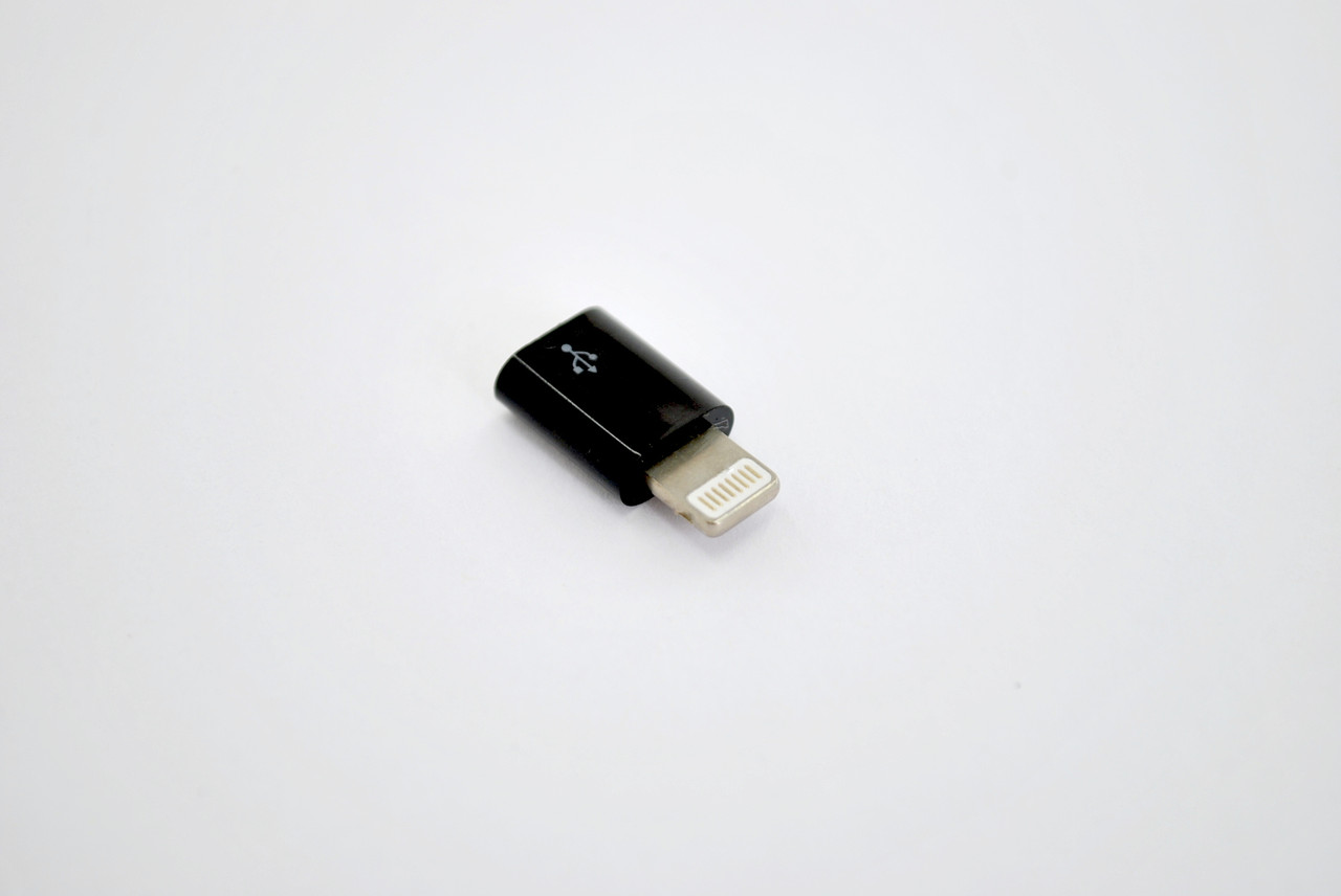 Перехідник з Micro USB мама на Lightning тато чорний (тих, пакет)
