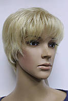 Искусственный парик модельная стрижка темный блонд