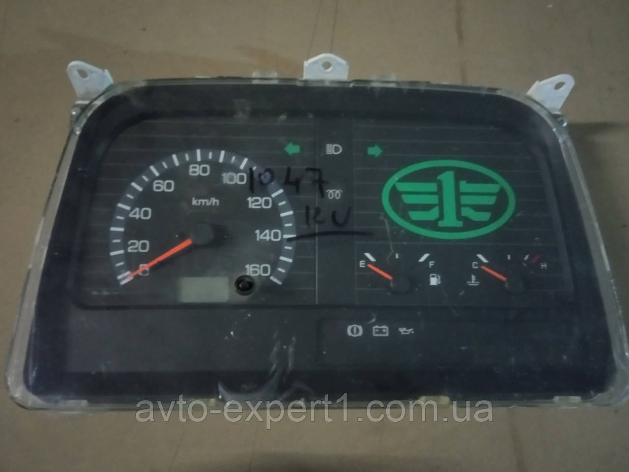 Щиток приладів FAW 1047 12V
