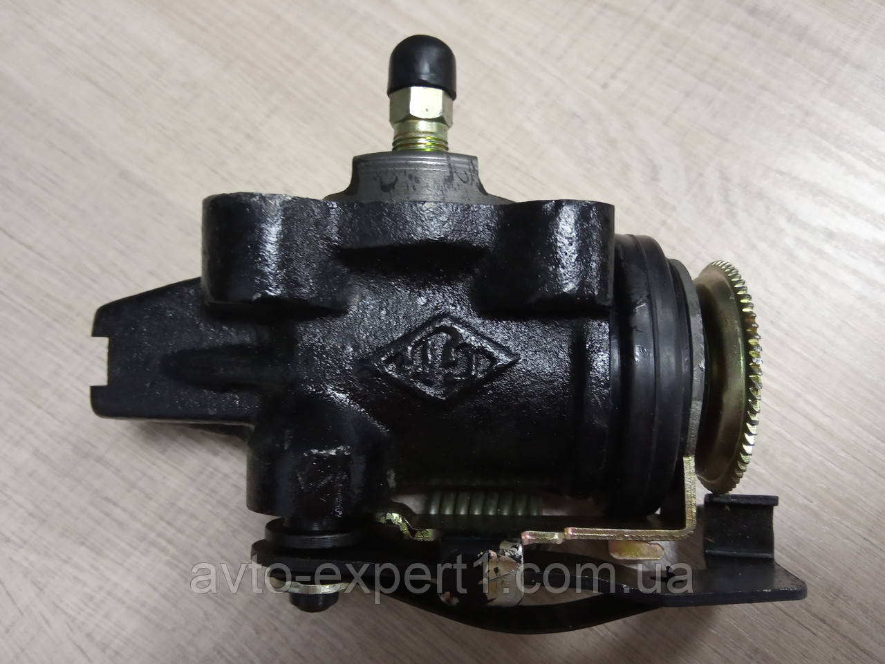 Циліндр гальмівний передній з ABS FAW 1047 , фото 1