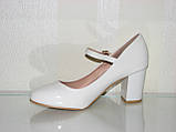 Жіночі білі весільні туфлі на середньому підборі для нареченої з ремінцем 36, фото 7