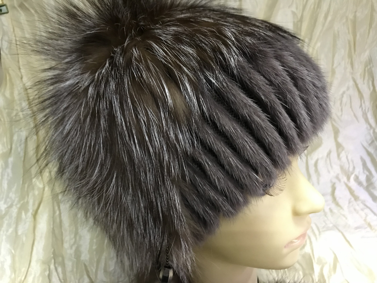 Меховая шапка из норки и чернобурки голд на вязанной основе цвет коричневый - фото 4 - id-p1066276600