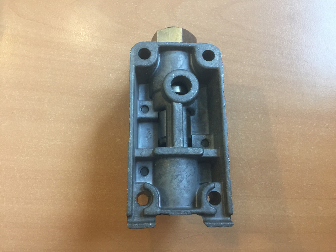 abc18さん専用　2口 Датчик Заднього Ходу Кпп Zf 12 As 2301/16 S 221 Pto/16 S 221