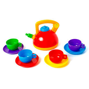 Набір іграшкової посуду Юна господиня на 9 предметів