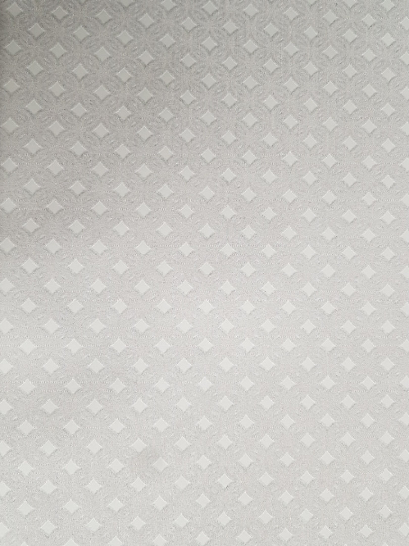 Шпалери вінілові на флізелін метрові Marburg Kingdom 31513 молочні з маленькими білими квадратами з сріблом