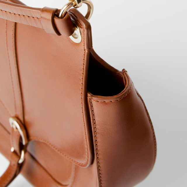 Жіноча шкіряна сумка через плече Zara