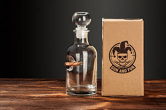 Графин 0.5 літра з «застрялою» кулями.375