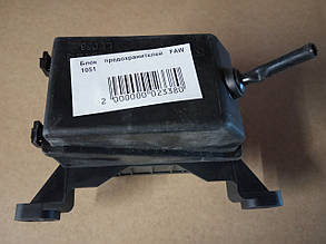 Блок запобіжників FAW 1051