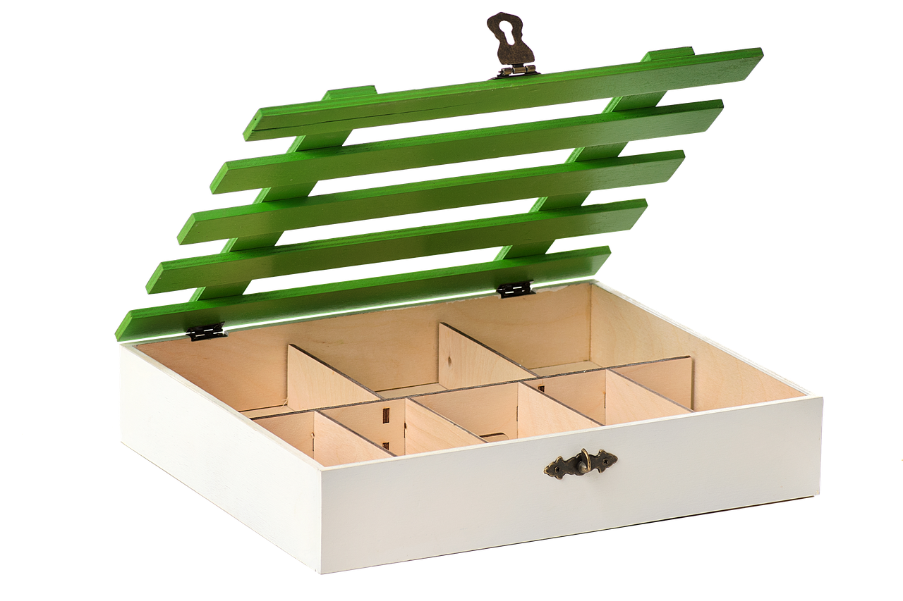 Коробки з фанери та дерева різні кольори та форми, фото 1