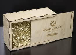 Коробки з фанери та дерева різні кольори та форми