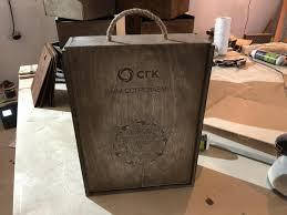 Коробки з фанери та дерева різні кольори та форми