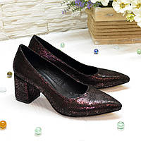 Туфли женские замшевые с лазерным напылением на устойчивом каблуке, цвет бордо