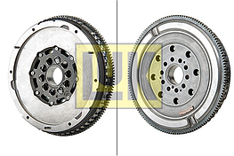 Двухмассовый маховик, демпфер LUK 415071610 VOLVO V50/V60/XC60/XC70 D3/D4 10-