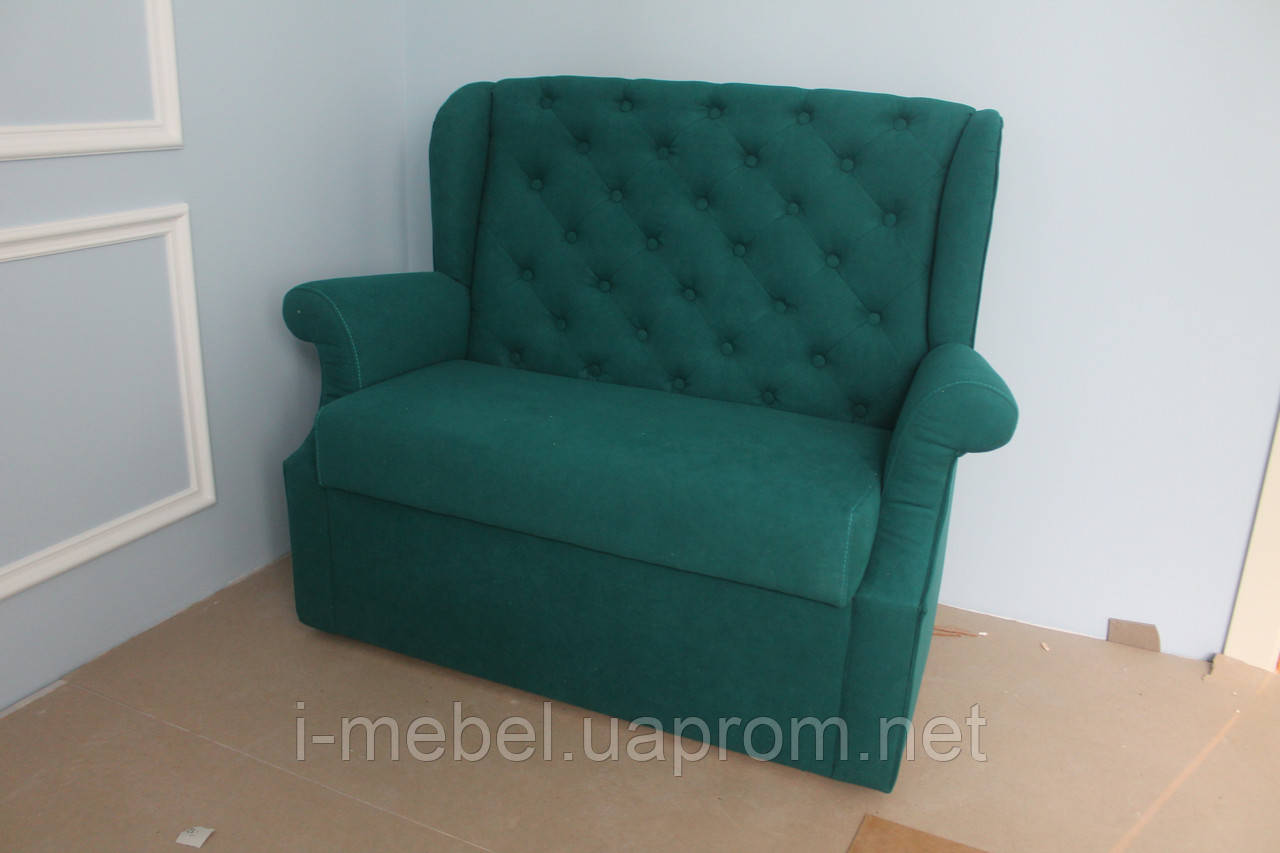 Маленький диванчик для кафе (Зелений)