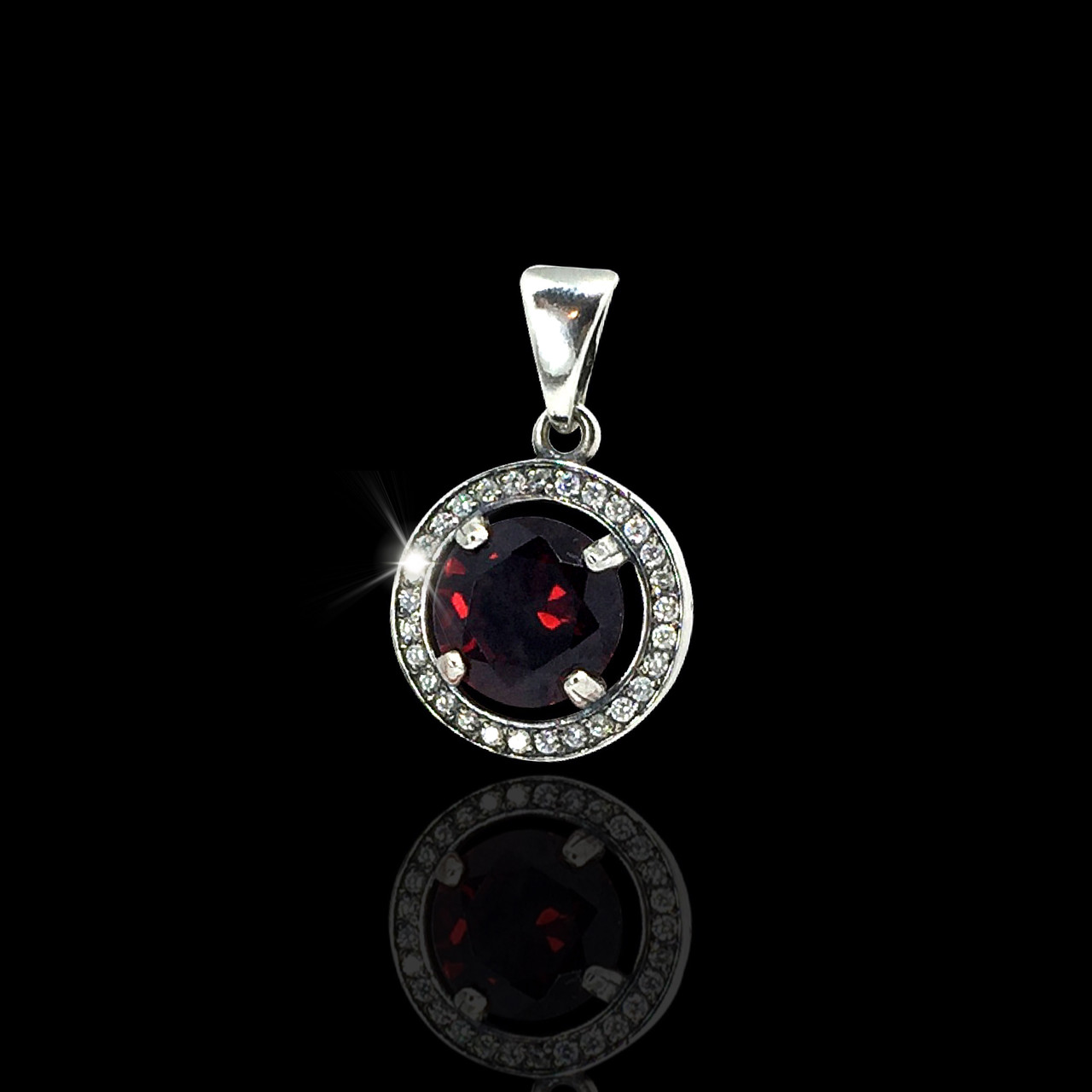 Срібна підвіска з великим фіанітом