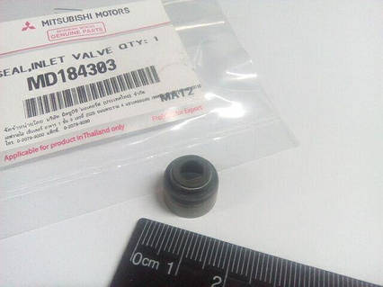 Сальники клапанів MITSUBISHI (MD184303)