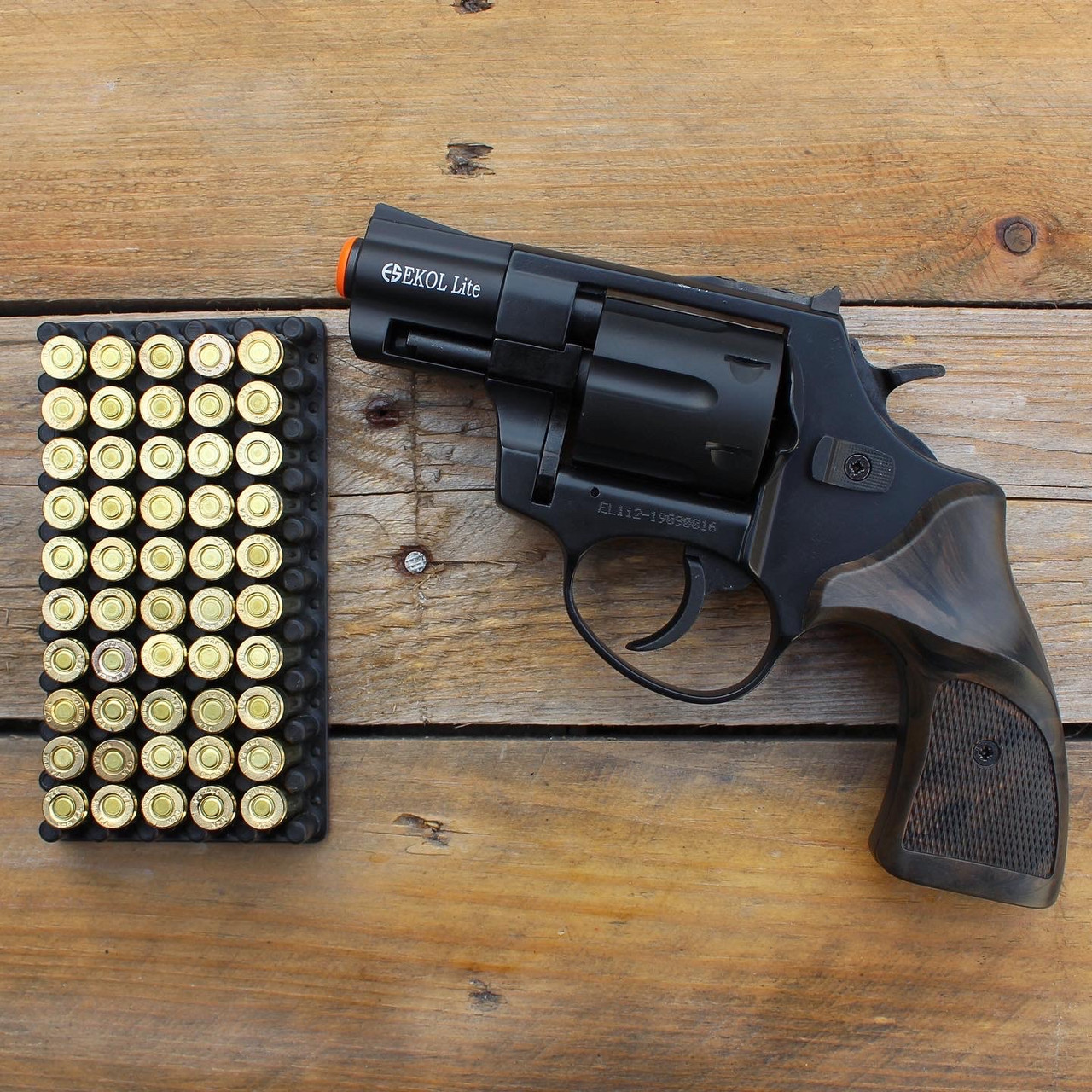 Стартовий револьвер Ekol Lite Matte Black + Ozkursan 9 mm (Pocket) 50 шт