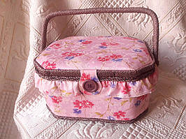 Шкатулка органайзер для рукоделия Шкатулка для рукоділля 25х19х14.5 см. Квіткові мотиви