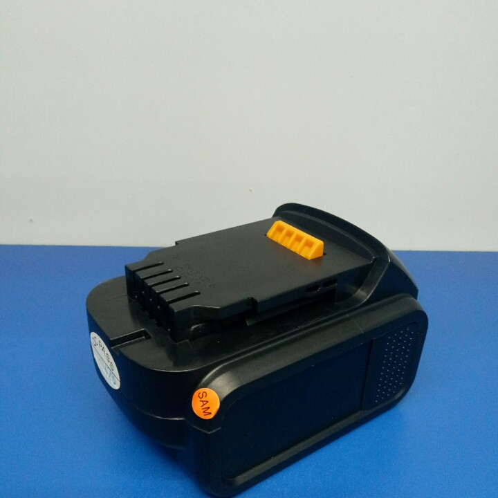 Акумулятор до шурупокрути Dewalt 14,4 V 4Ah Li-ion ( елементи Samsung ), фото 1