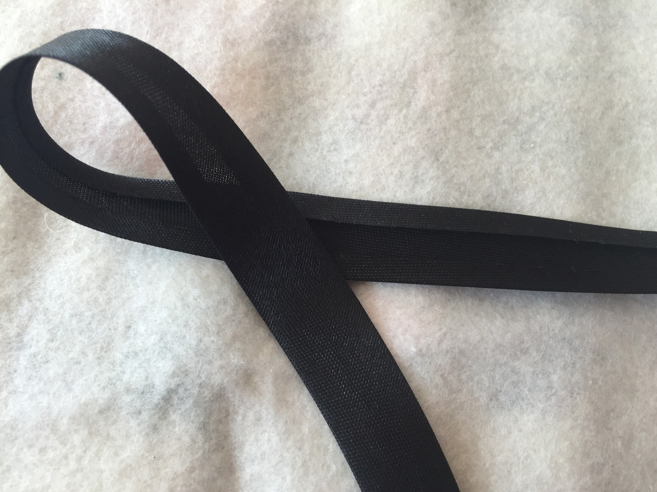 Коса бейка атласна чорна, ширина 1,5 см, фото 1