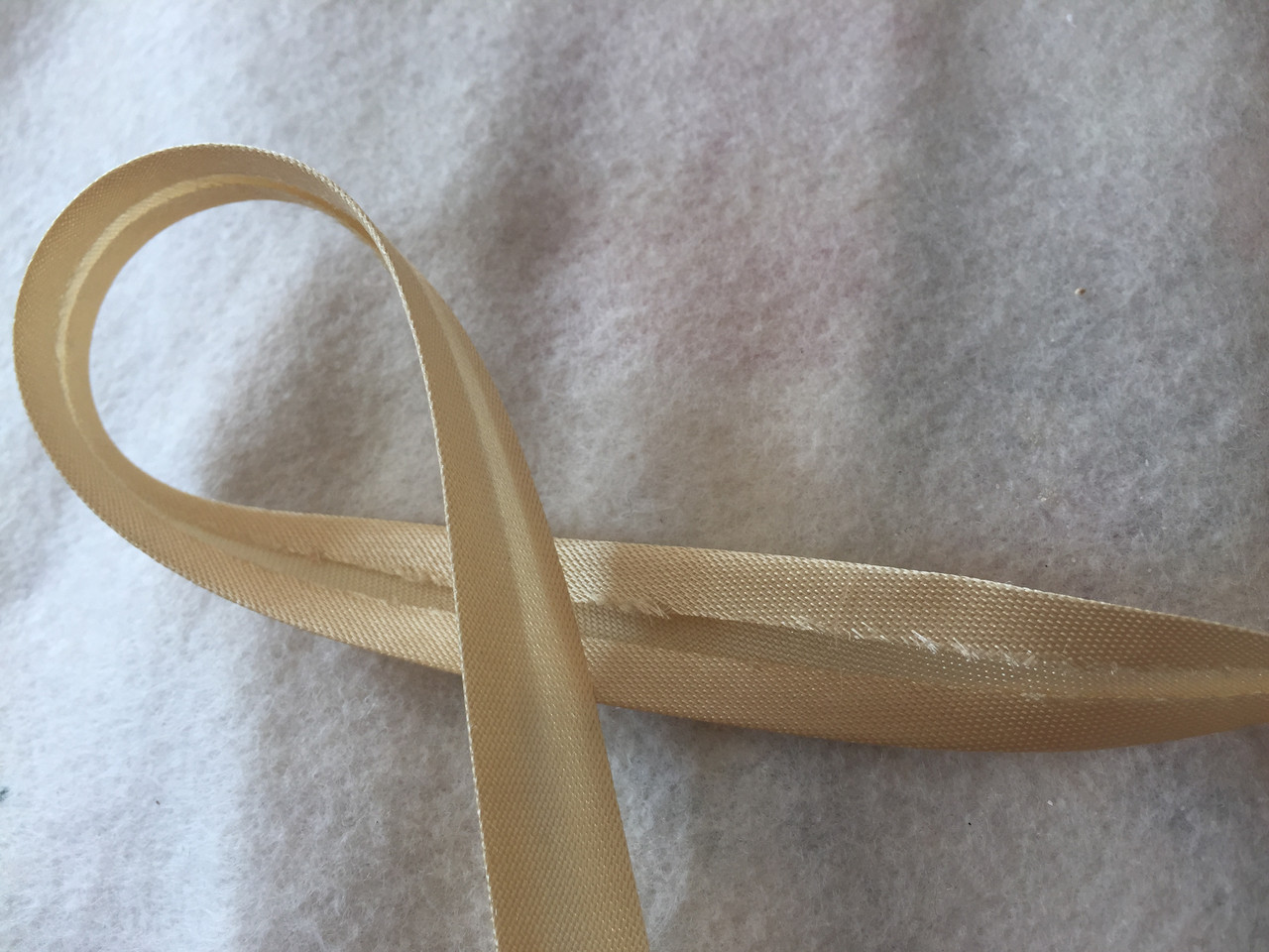 Коса бейка атласна бежева, ширина 1,5 см, фото 1