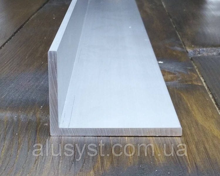 60х40х4 / 50 см / Кутник різнобічний / анодований