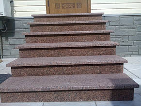 Три крыльца и цоколь, город Ромны (Сумская область) 6