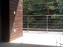 тросовое ограждение  терассы в частном доме. Обуховский район, Киевская область. август 2015 года 31