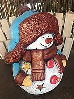 Новорічна фігура Сніговичок у шапці (42 см)