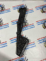 Кронштейн заднього клика бампера правий Опель Віваро 3 2015-