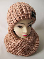 В'язана шапка та хомут на зиму