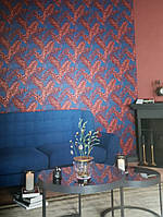 Обои виниловые на флизелине Marburg 82121 Felicita листья папоротника красные черные на темно синем фоне