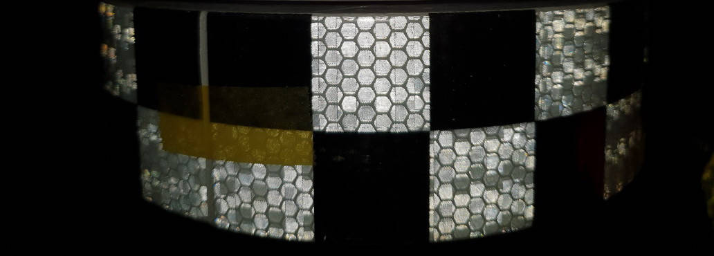 Світловідбивна кубики, що самоклеїться ЧОРНО-БІЛА стрічка рулон 50, ширина 5 см, фото 2