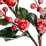 Гілка для новорічного декору "Вічнозелена рослина з ягодами" (37х13 см), фото 3
