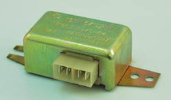 Регулятор напруги 131.3702