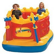 Надувний дитячий ігровий батут Замок Intex 48258 (216 см х193 см х 114 див. )