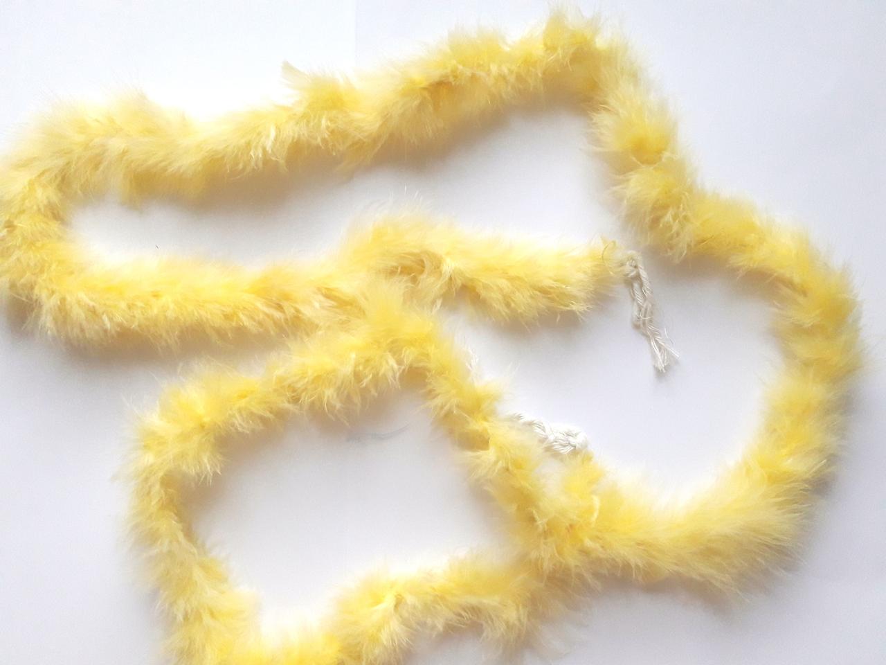 Пух на тасьмі 1,8 м 14 грам світло-жовтий пастельний