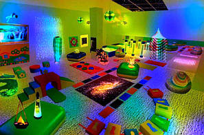 Сенсорна кімната для дітей. Модулі м'які та дидактичне додаткове обладнання.