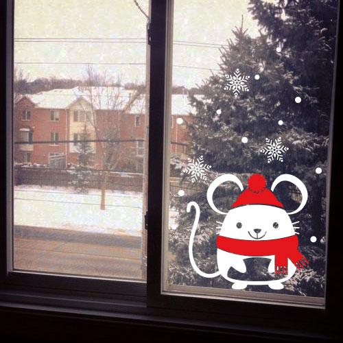Новогодняя наклейка Мышонок и снежинки (декор новый год пленка на окна стекло) 300х285 мм матовая - фото 1 - id-p1072277362