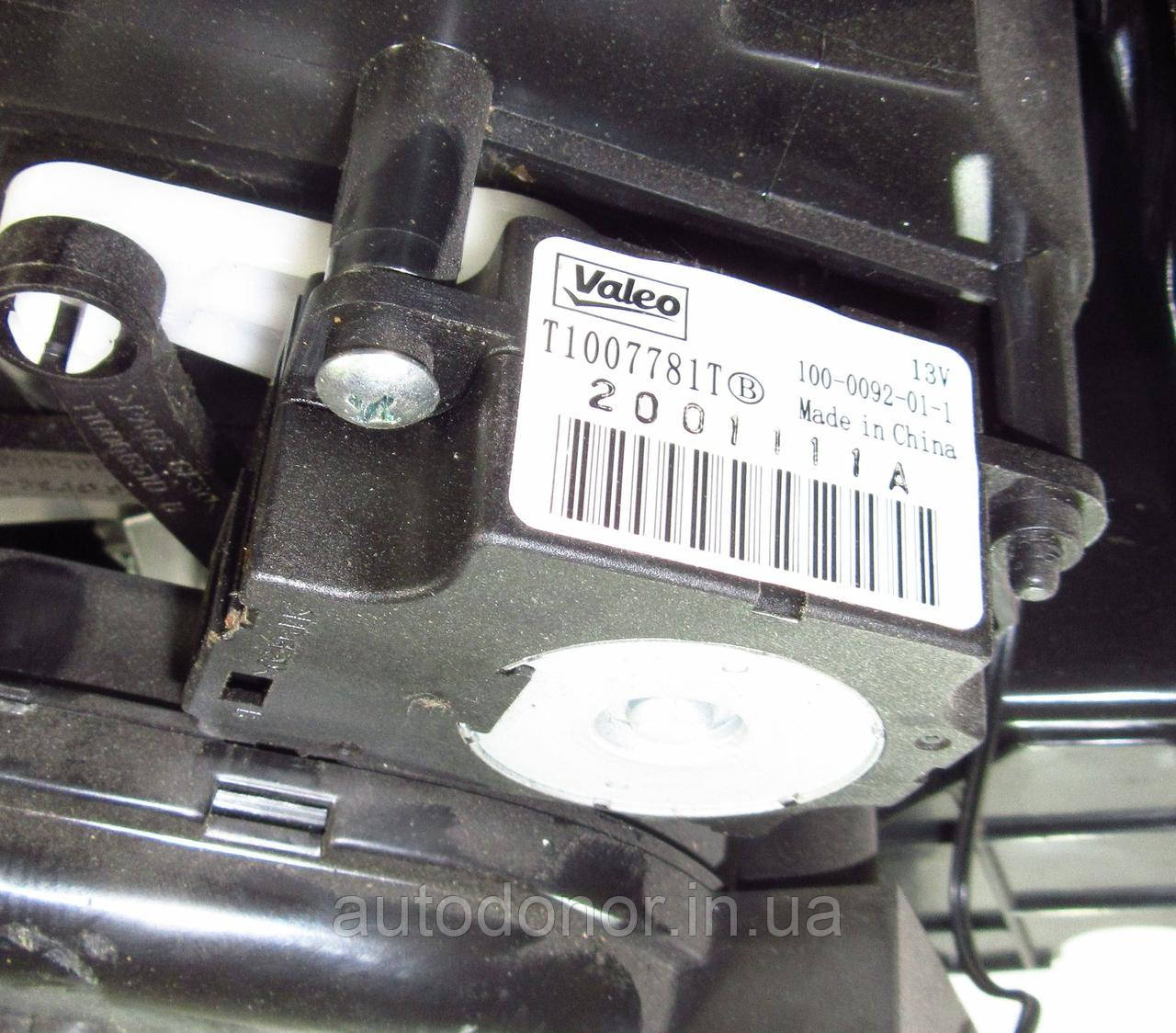 Моторчик заслінки опалювача, печі Nissan Leaf ZE0 / AZE0 (10-17), Note E11 / T1007781T